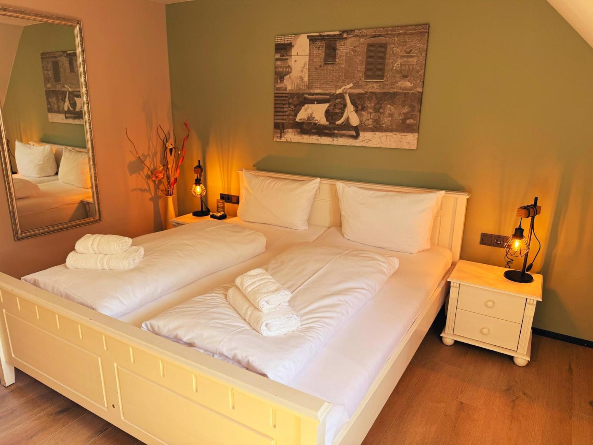 Trattoria & Apartments - Casa Da Enzo Goslar Zewnętrze zdjęcie